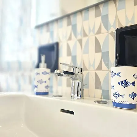 Parking,wifi, Netflix - Sunny Sea View Haven Апартаменты Рапалло
